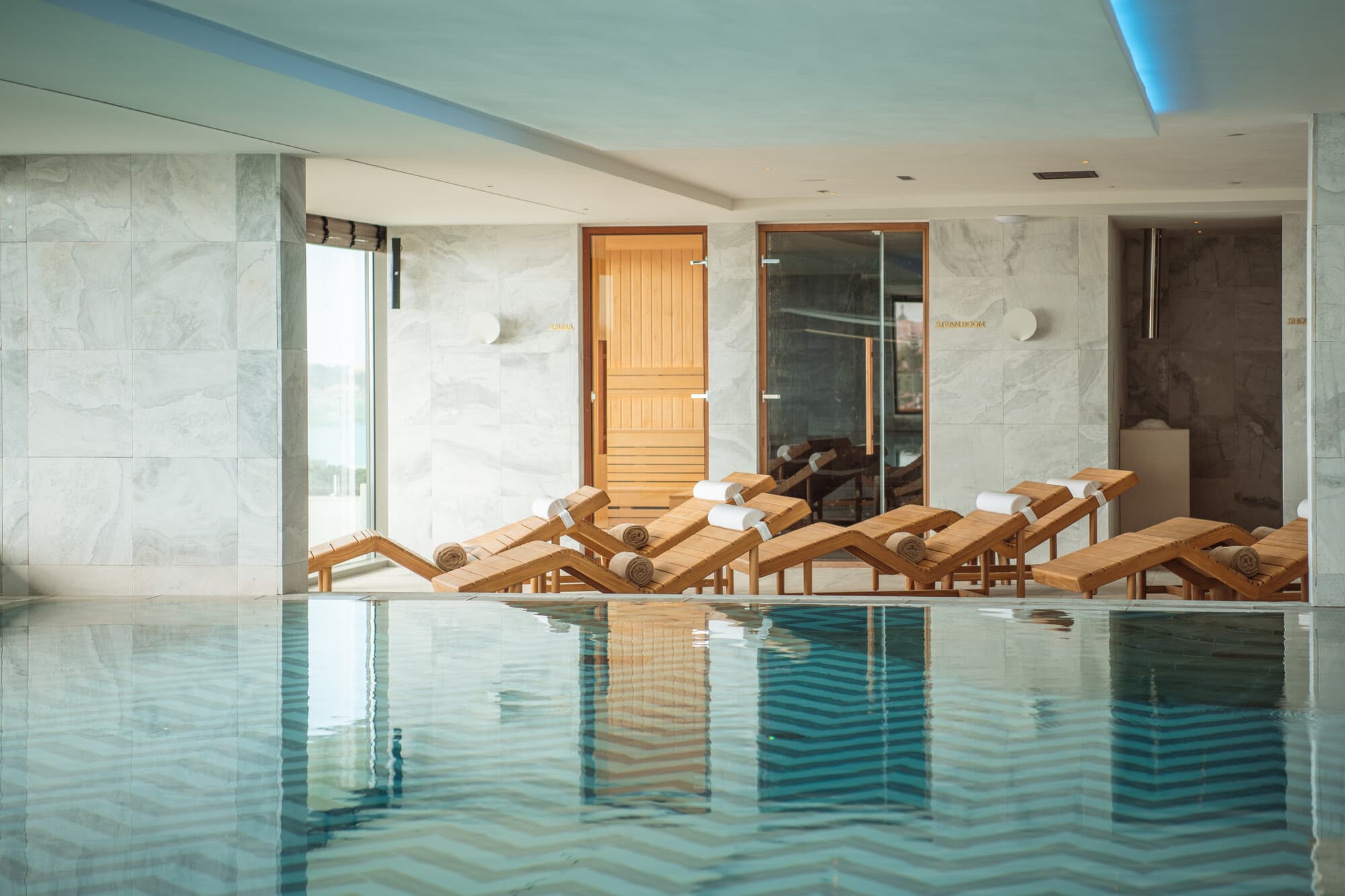 Evolution Cascais Estoril Hotel Spa Interior Pool Sayanna
