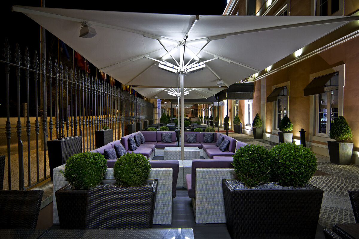 RS10772 Terrace Bar IMG 8080 Scr