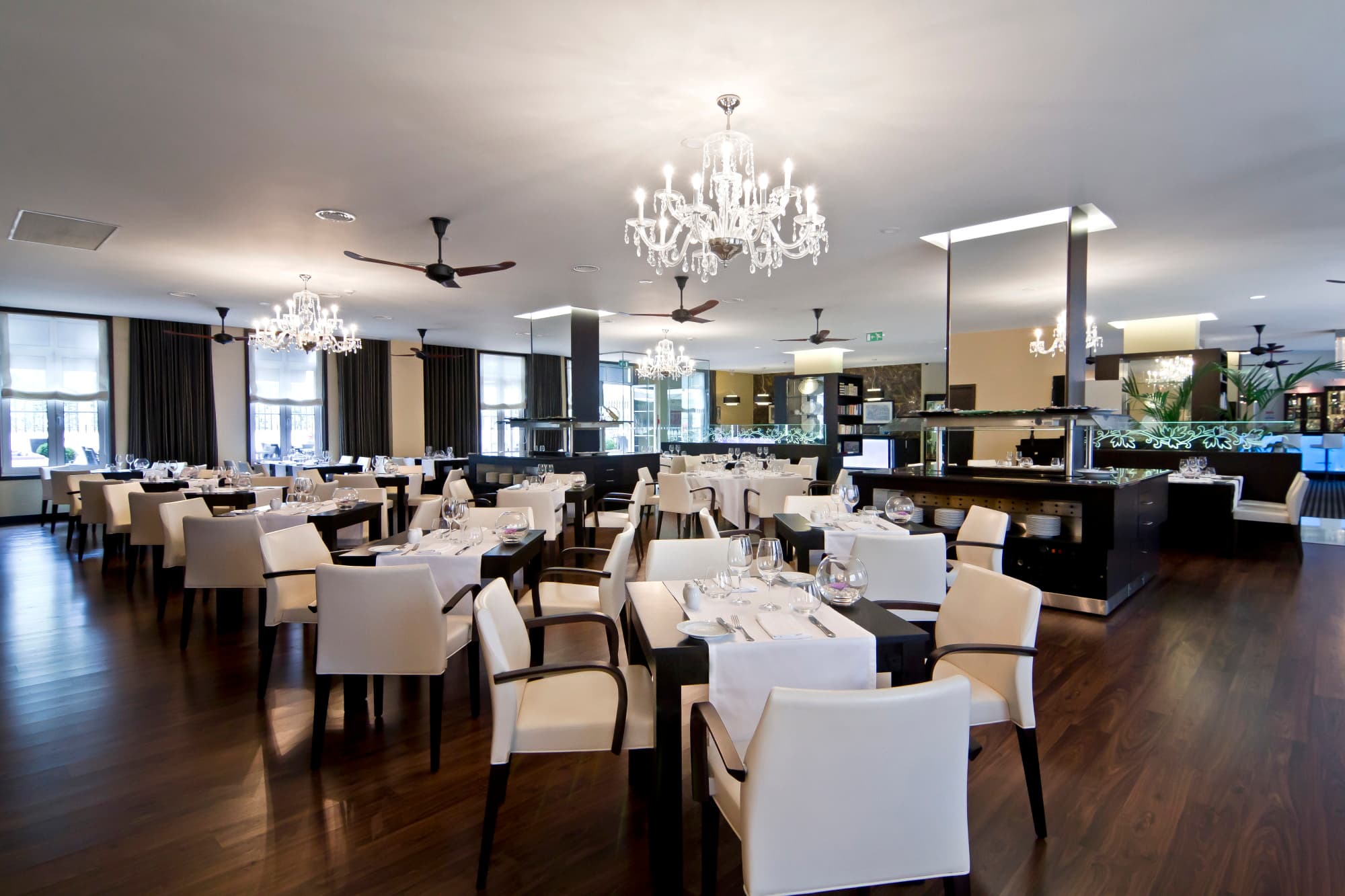 Wine & Dine Experience