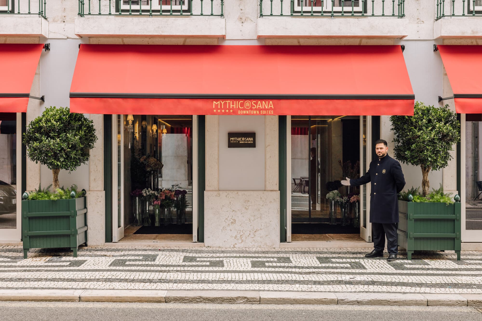 Entrada MYTHIC SANA Downtown Suites