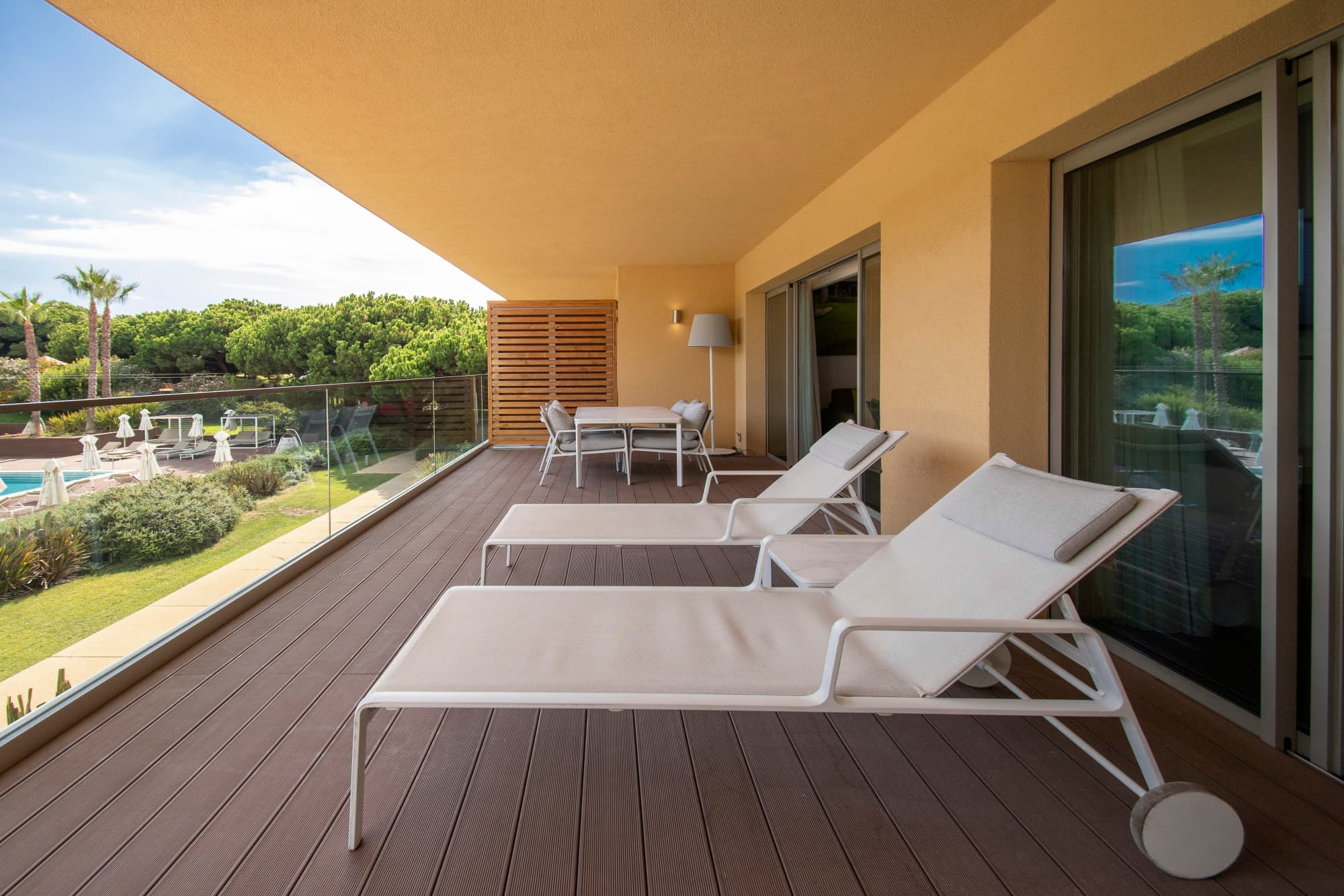 Suite Home - Vista Piscina