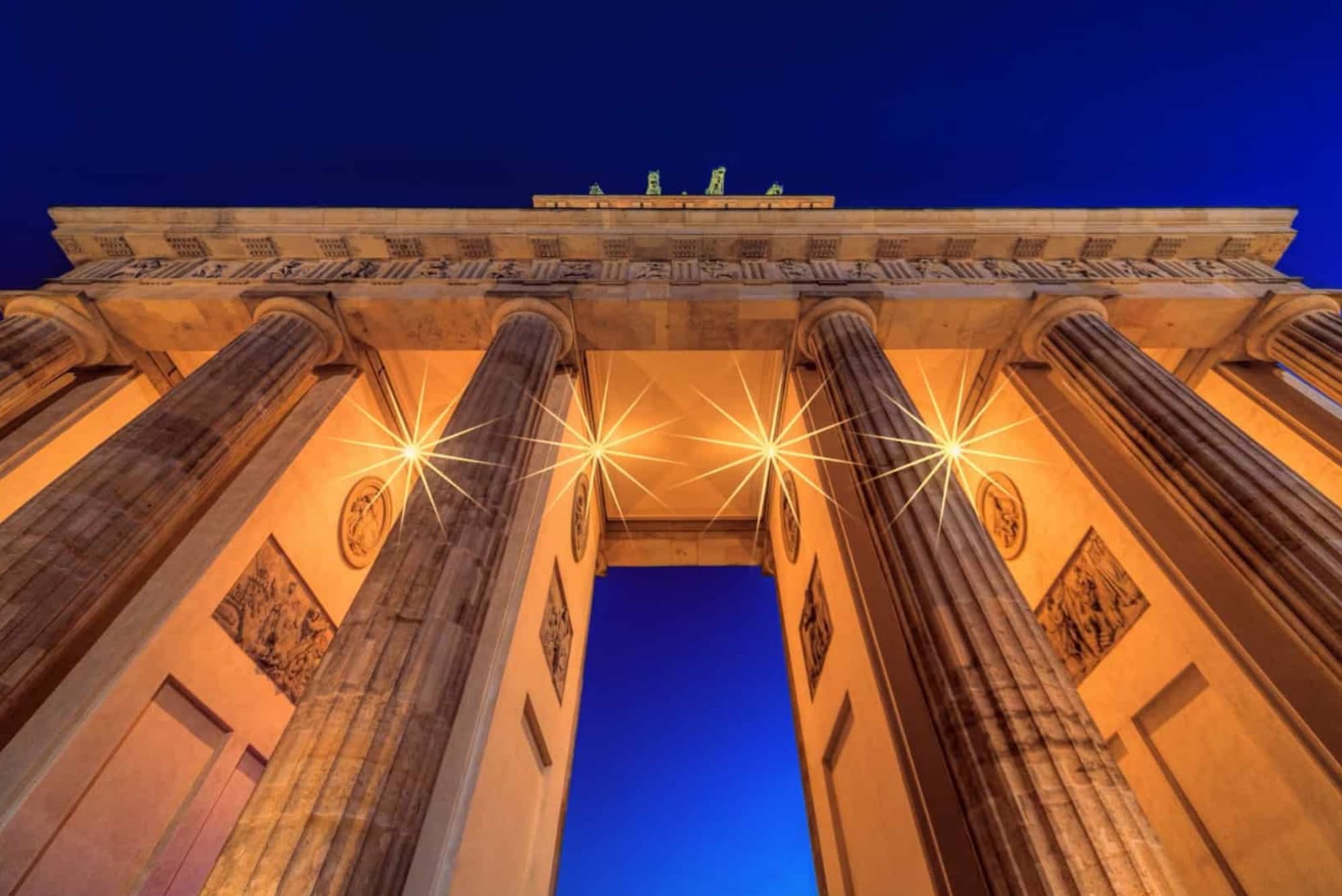 Germany-berlin-Brandenburg-Gate-at-night