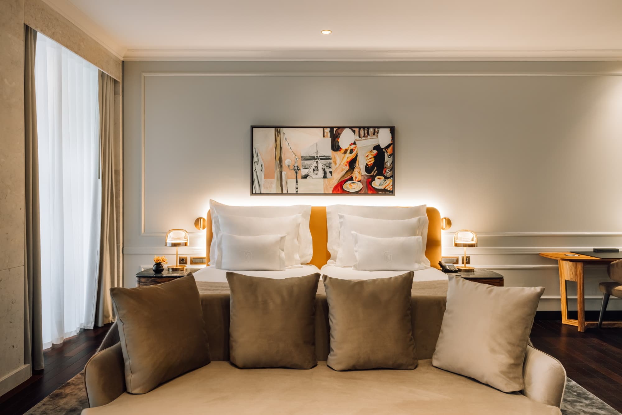 Deluxe Suite