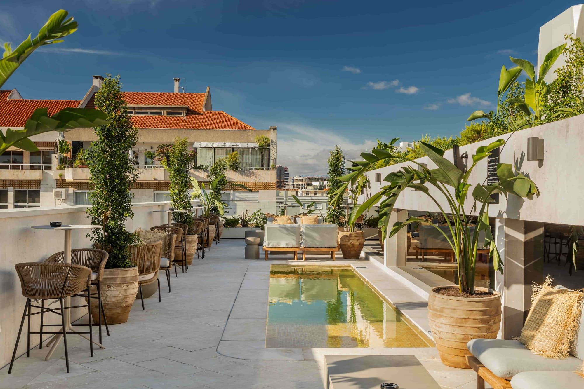 Evolution Valbom Upper Deck Pool