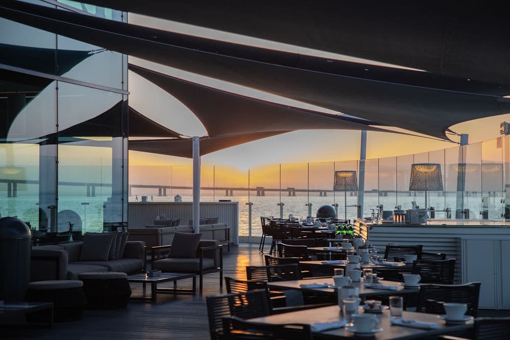 Esplanada RIVER LOUNGE DECK